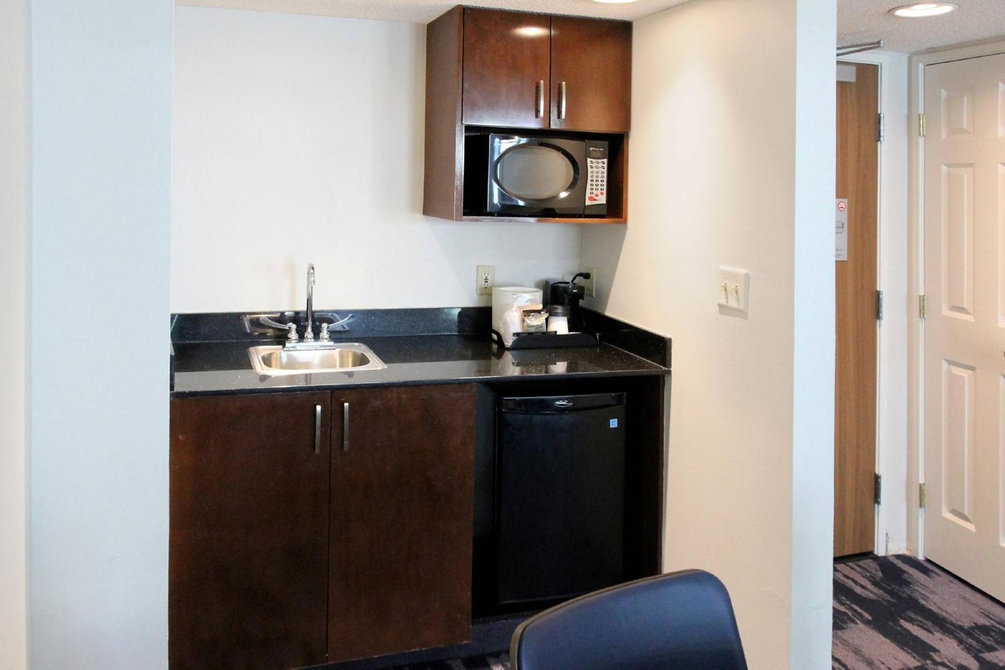 Fairfield Inn & Suites By Marriott Charleston Airport/Convention Center North Charleston Bagian luar foto